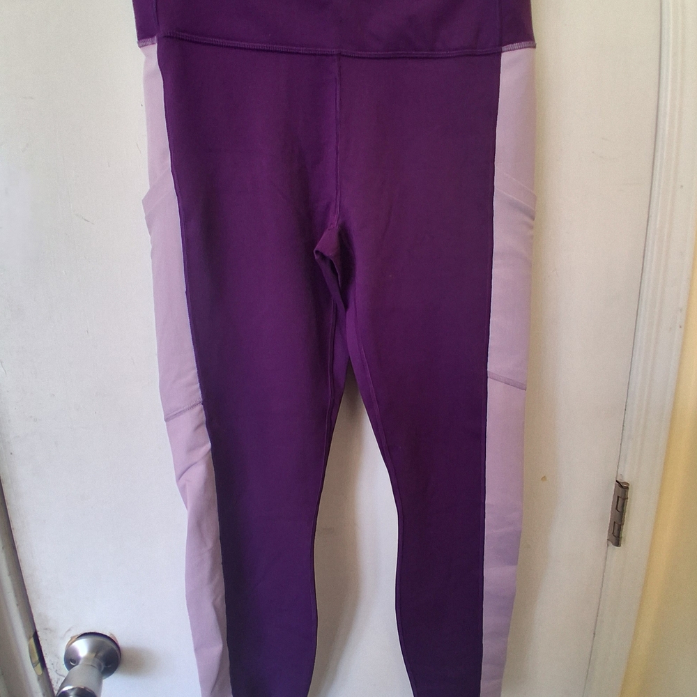 Fabletics PowerHold Leggings in Vibrant Purple